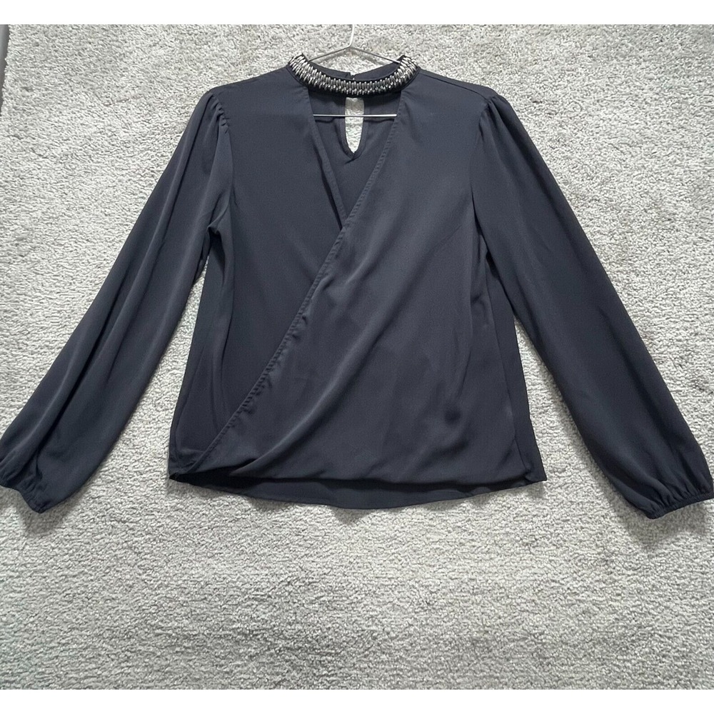Lily White Top Shirt Womens Small Gray Embroidered Round Neck Pullover Polyester